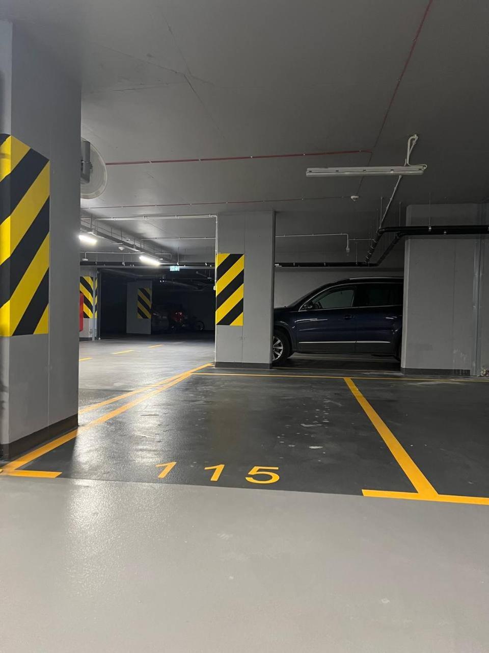 Lumina Apartment With Parking Near Muzeum Powstania Varsovia Exterior foto